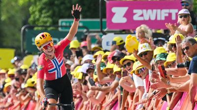 Norway's Haugset wins stage 3 to claim Tour de France Femmes lead