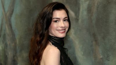 Anne Hathaway’s California Living Room Is a Lesson in Earthy Textures – She Masters 'Swiss-Chalet' Intimacy