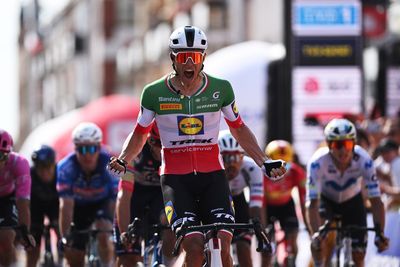 Tour de Pologne: Jonathan Milan powers to victory in stage 1 bunch sprint