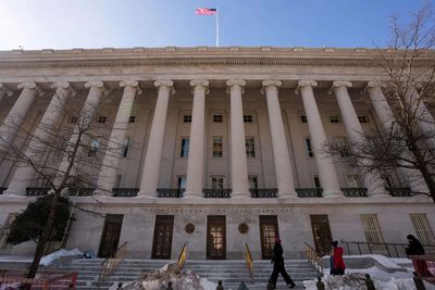 US Stock Market: Treasury sees higher Q3 borrowing needs as cash flow outlook weakens