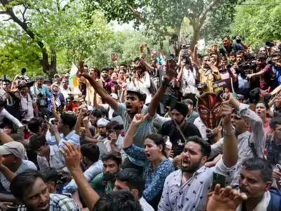 Jantar Mantar Noida teen protester's mother forced to flee, shift homes thrice after death threats over PM Modi protest video