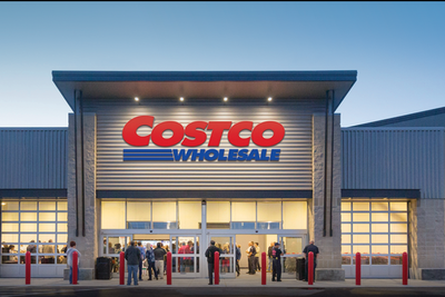 Why Shoppers Are Fighting Over Bottled Water at a Leicester Costco as Water Crisis Continues
