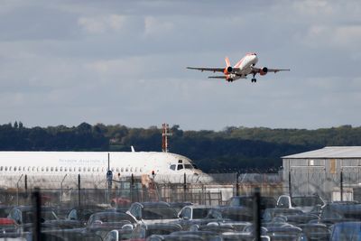 Gatwick Airport to open second runway as Government wins legal challenge