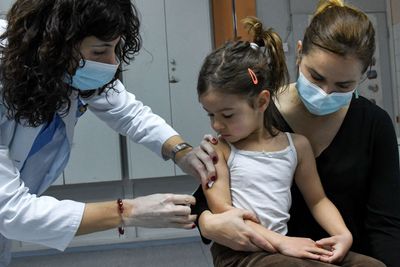 Health Secretary Endorses Measles Vaccination as US Cases Reach 2,371, the Highest Total Since 1991
