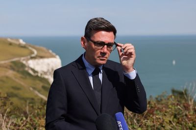 Kemi Badenoch refuses to criticise Andy Burnham for holidaying after just fortnight in No 10