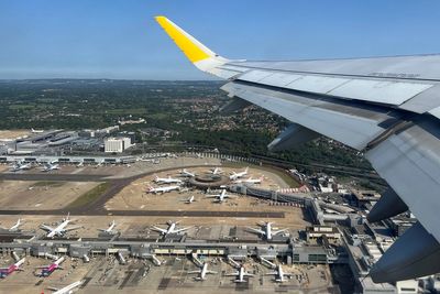 Gatwick Airport second runway progress as legal challenge fails