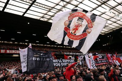 Man United to have betting firm as training kit sponsor after striking lucrative deal