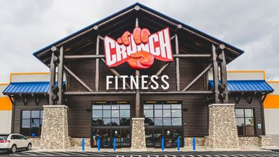 New Jersey black man’s attempt to workout at Crunch Fitness with his son hits a snag over ID. But when the manager came, it was with the police