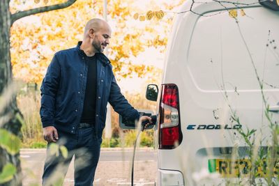 Most big businesses bought zero new petrol or diesel cars for their fleets last year, report reveals