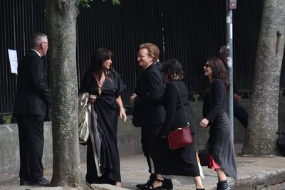 Music stars and fans gather for funeral of Glen Hansard