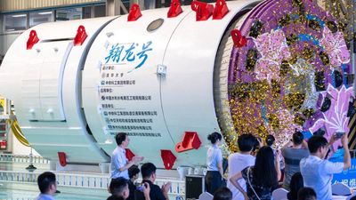 China develops world's first tunnel boring and blasting machine
