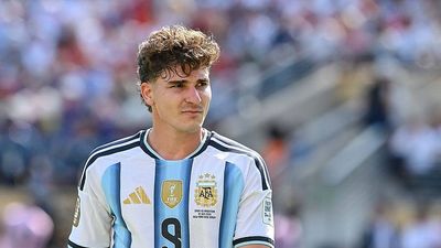Barcelona's Surprising Transfer Plan If They Fail to Sign Julian Alvarez