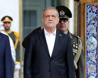 Iran’s president denies threatening to resign during talks over strait of Hormuz
