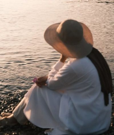 When Should Women Ask a Doctor About Late-Summer Skin Changes?