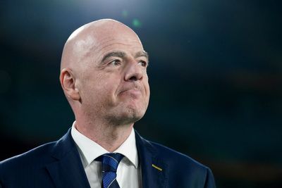 Gianni Infantino summons senior Fifa officials to crisis meeting as allies dwindle