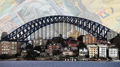 Home sellers still reap huge profits but cracks appear