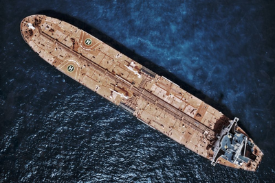 Russia Quietly Expands Secret Gas Fleet Ahead of EU's 2027 Import Ban
