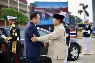 PM pushes deeper Indonesia relations