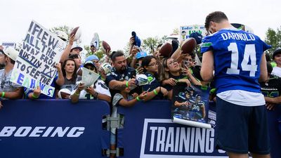 The 5 Best Moments From the Seahawks’ ‘Hard Knocks’ Debut: Darnold’s Ring Mishap, Contract Chatter and Tayvis Talk