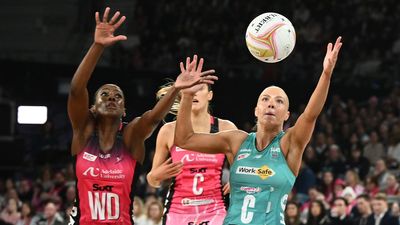 Pay war on ice as Australia's netball stars sign truce