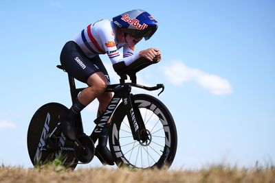 'I was maxing out the gears' - Zoe Bäckstedt falls short trying for first Tour de France Femmes stage win