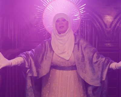 Queens of the Dead review – drag performers slay on the party scene in playful zombie comedy