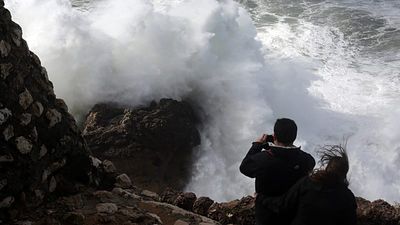 Greenpeace warns: sea advances, Portuguese coast at risk