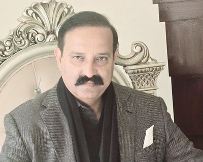 Former Pakistani minister on bail over alleged child rape in 1990s Manchester