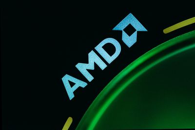 AMD Shares Crash Despite Q2 Beat as AI Spending Soars and Gaming Revenue Slumps