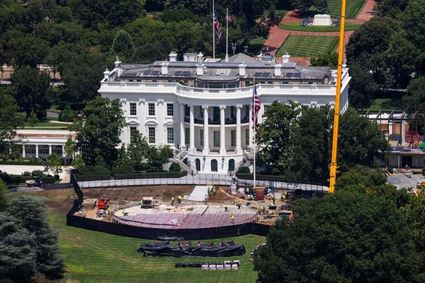 White House confirms new helipad for supersized Marine One helicopter