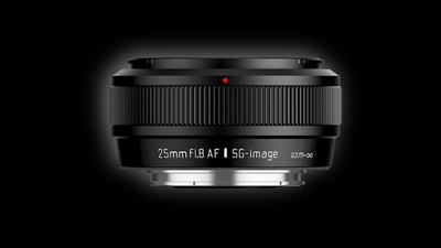 This 130g budget camera lens just got better at autofocus