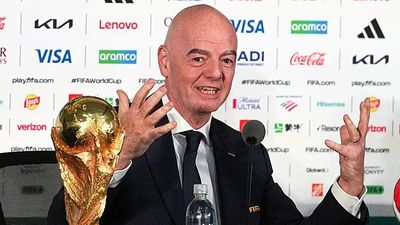 Infantino to remain as FIFA boss following crisis meeting
