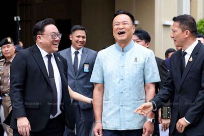 Coalition shows unity amid rumours