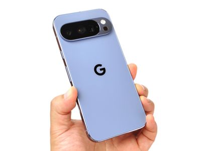Google Pixel 10 Pro Hands-On Review: The Most iPhone-Like Phone That Is Not An iPhone