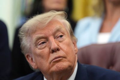 White House releases documents on FBI probe into Trump and Russia ties