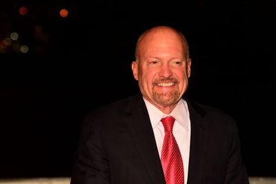 Jim Cramer Compares SpaceX Stock to 100-Year Railroad Bonds: Asks Investors to Think of Their Children and Grandchildren