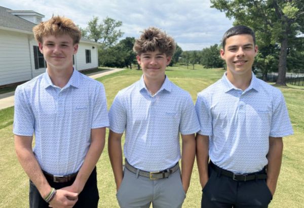 Virginia teens at golf tryouts rescue family from drowning and then make squad