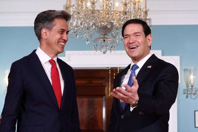 ‘Do you still think Trump’s an idiot?’: Miliband confronted on past views of US president