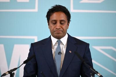 Reform vow to jail CEOs of firms that hire illegal workers under 'Deliveroo Law'