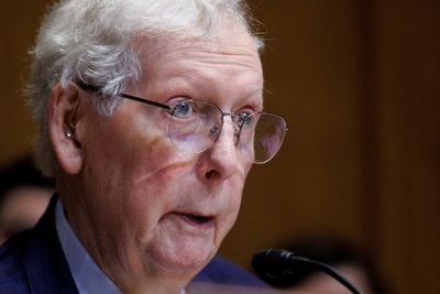 ‘Time to assess’: GOP senator speaks out on Mitch McConnell’s health concerns