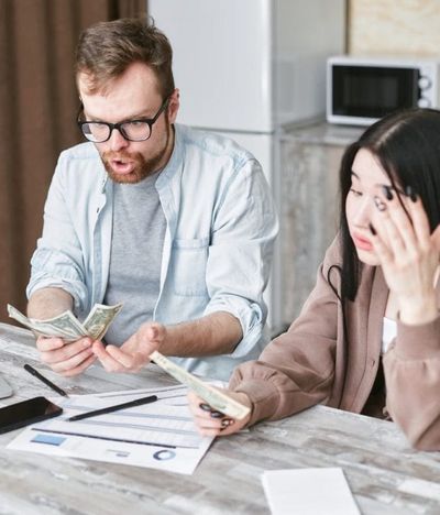 5 Money Conversations Couples Should Have Before Signing a New Lease