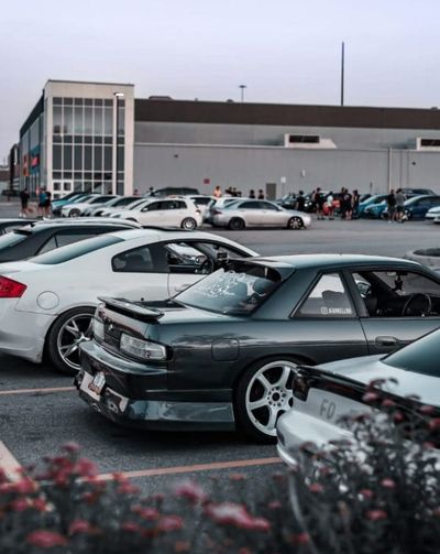 What to Know About Parking-Lot Habits That Can Reduce Risk During Early Fall Shopping