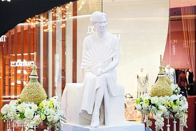 Late Queen Mother honoured at Iconsiam's textile, art exhibitions