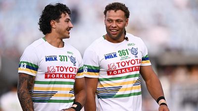Star Raider responds to best friends' contract rumours