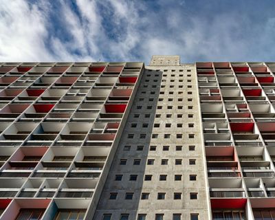 Le Corbusier’s social housing was meant to be the dream. In a summer of extreme heat, it is a nightmare