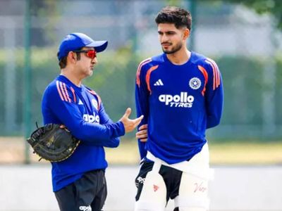 Ind vs SL: Shubman Gill suffers finger injury, misses Day 1 of India's warm-up match ahead of Sri Lanka Tests