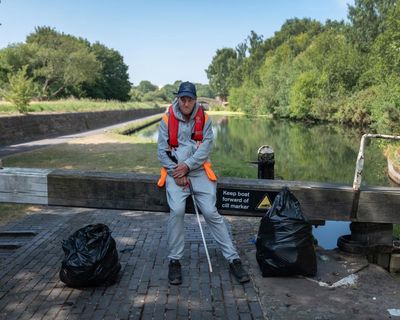 Meet the offenders cleaning canals in the West Midlands as an alternative to prison