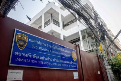 Chinese activist held in Bangkok finds Canada refuge