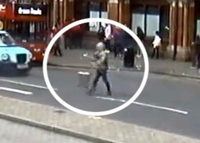 Moment ‘devious’ thief steals gold suitcase worth £175k from woman outside St Pancras Station