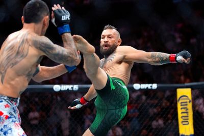 Conor McGregor sends message to UFC fans after knee surgery
